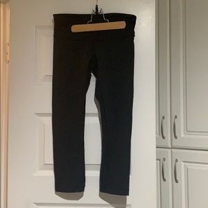 Lululemon wunder under crops - worn once